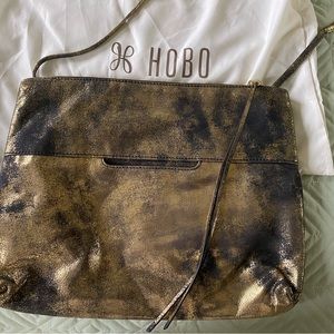 Hobo gold metallic cross body bag